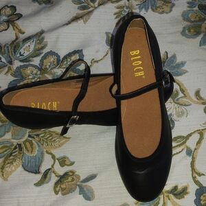 Bloch Women's Size 11N Black leather Tap Shoes